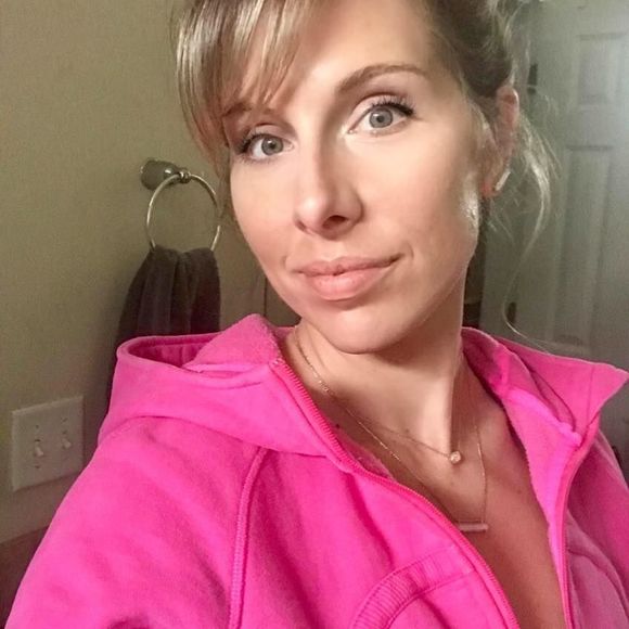 Meet your Posher, Rachel - Picture 1 of 1